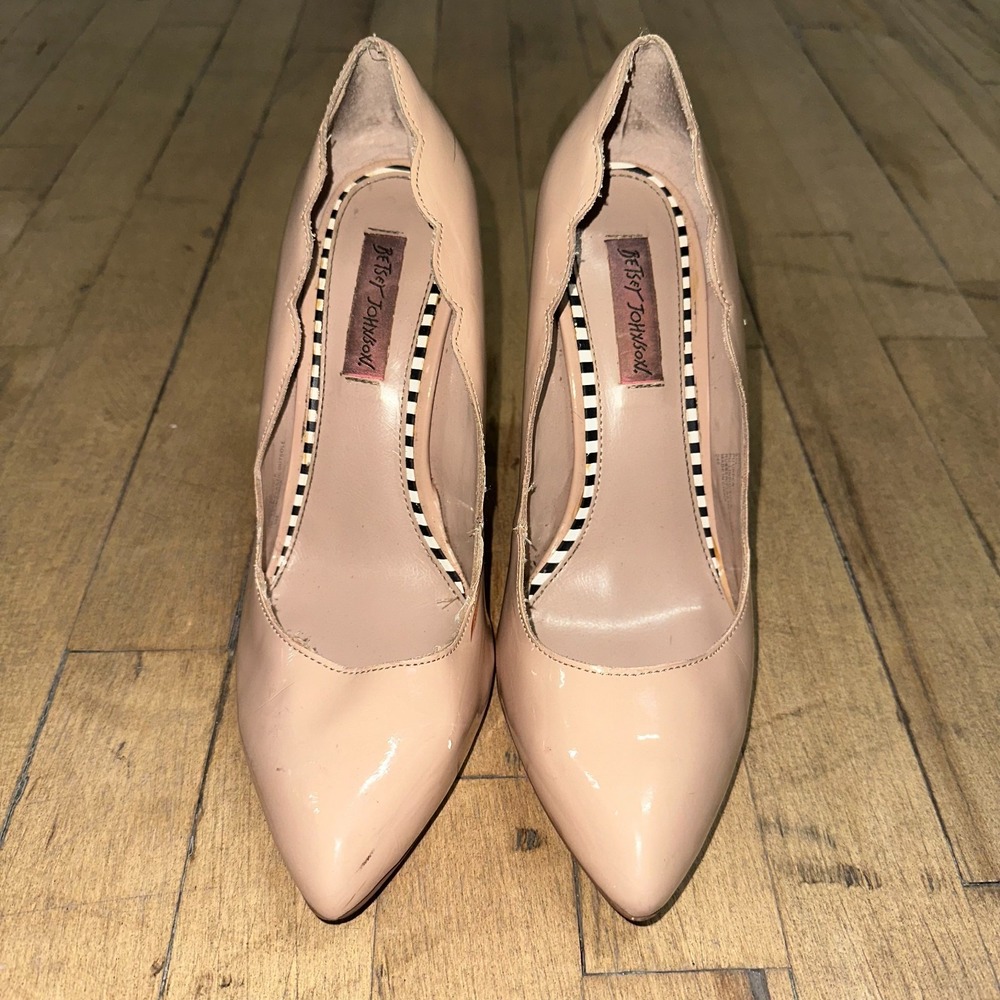 Betsey Johnson Stiletto Pumps Women's 9.5 Pink PU Leather High Heels Pointed Toe - Picture 9 of 10